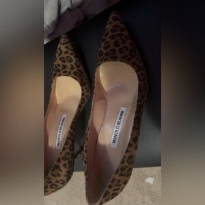 Manolo Blahnik Brown Leopard Print Heels